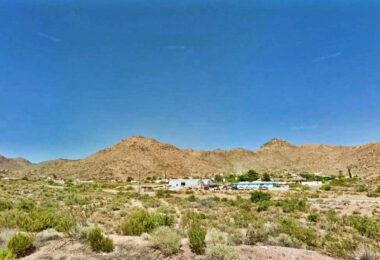 Bluff Road, Golden Valley, AZ 86413