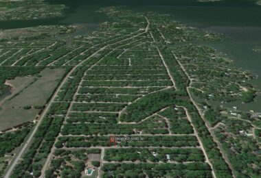 Kayak Drive, Mabank, TX 75156