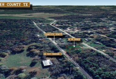 Charlotte St, Huntsville, TX 77320